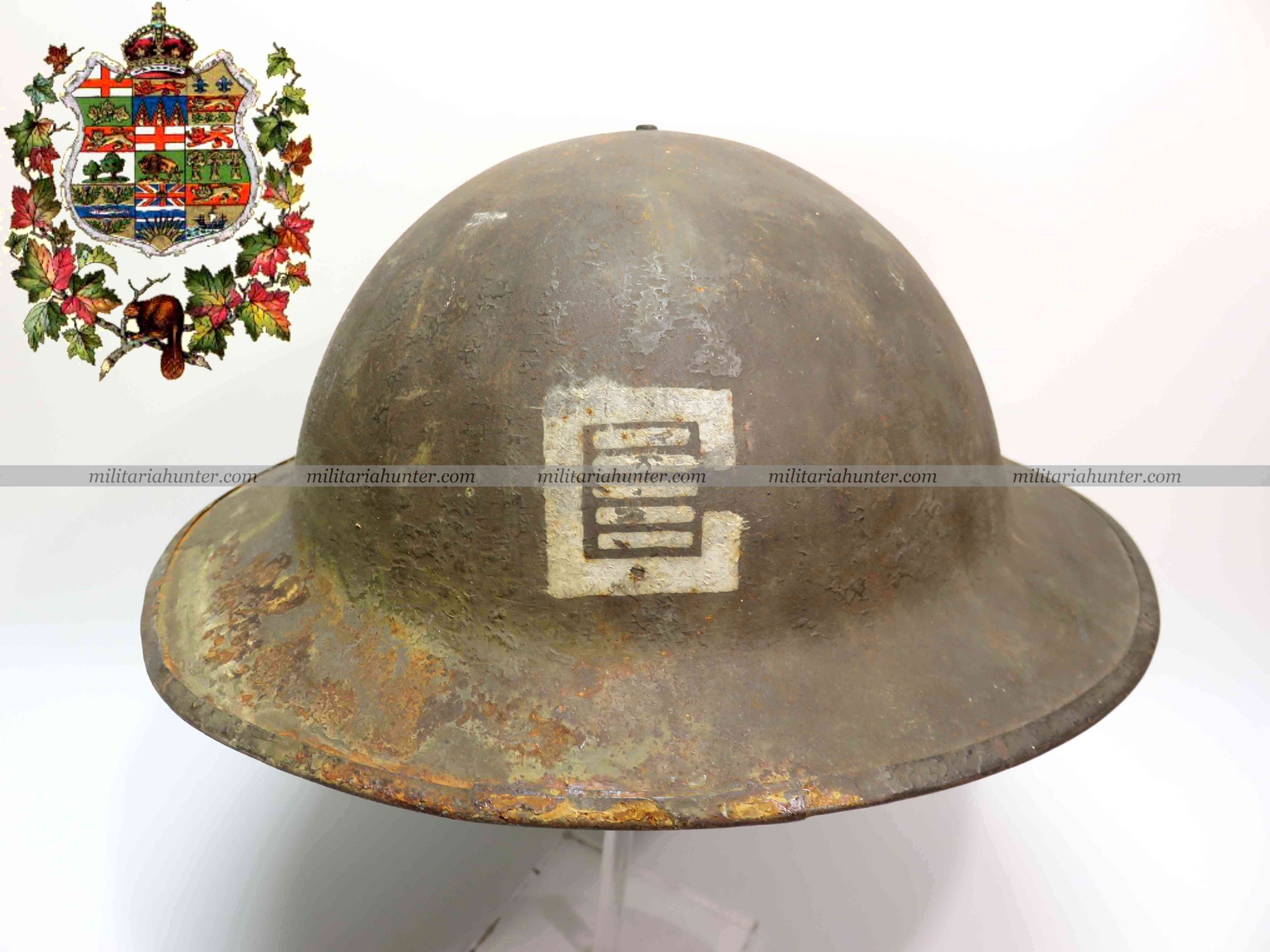 militaria : Canada ww1 5th Canadian Division helmet with insignia
